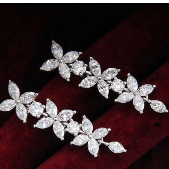 New Sterling silver diamond earrings - Picture 6 of 6